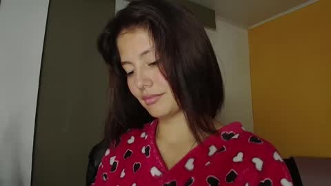 Leydy  online show from February 16, 1:37 am