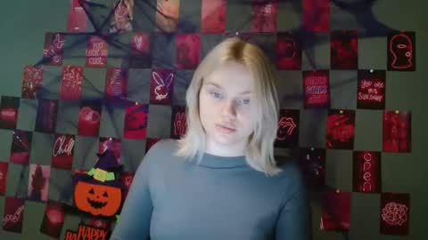 Leyla online show from October 27, 7:30 am