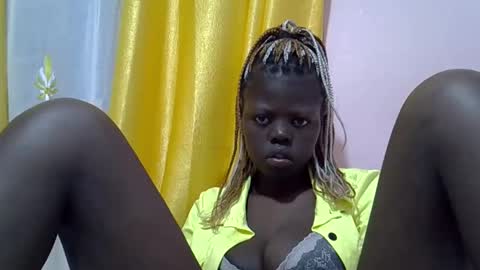 laylani69 online show from February 26, 10:26 pm