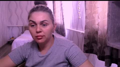 li_lit online show from April 28, 7:01 am