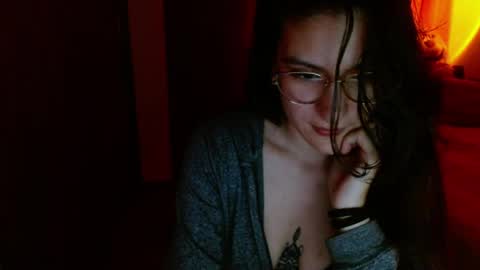 liliana online show from April 7, 6:04 am