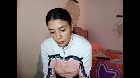 Lia online show from May 6, 8:04 pm