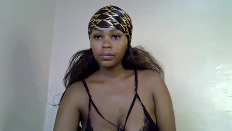 lia online show from November 16, 4:09 pm