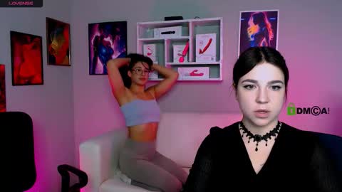 Snapshot of lia_make_love chatting on October 18, 12:09 pm lia_make_love online show from October 18, 12:09 pm