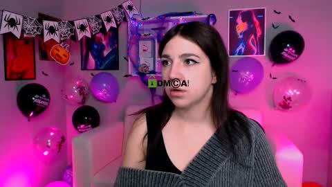 Snapshot of lia_make_love chatting on October 21, 11:48 am lia_make_love online show from October 21, 11:48 am