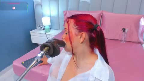 Lia  online show from May 8, 3:34 am