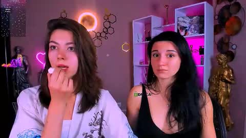 Snapshot of lia_sunset chatting on October 1, 12:15 pm Lia online show from October 1, 12:15 pm