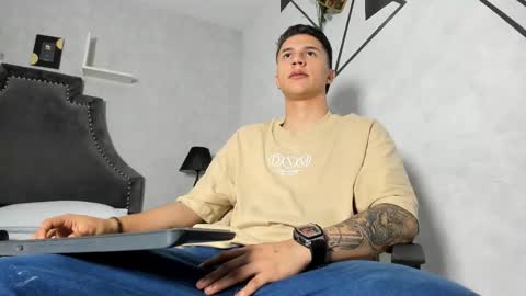 Liam Smith online show from October 14, 12:52 pm