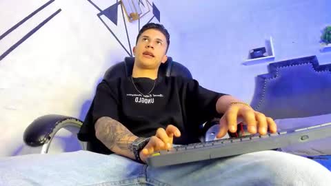 Liam Smith online show from December 17, 12:34 pm