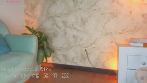 Snapshot of liacox chatting on October 22, 3:10 am Lia Cox online show from October 22, 3:10 am