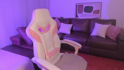 Liah online show from March 10, 10:30 am