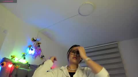 Lia  online show from February 16, 4:32 am