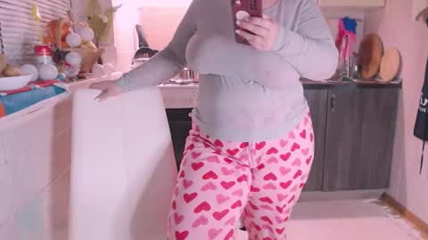 miss Lia  colection for travel online show from December 31, 5:51 pm