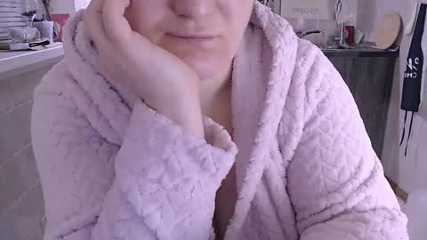 miss Lia  colection for travel online show from September 28, 10:08 pm