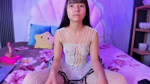 liajohnnson online show from April 22, 4:41 am