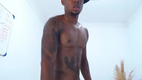 liam_bolt online show from April 23, 12:29 pm