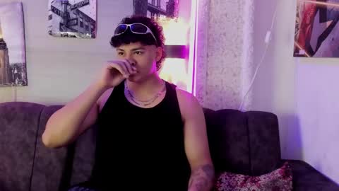 liam online show from November 12, 1:02 pm