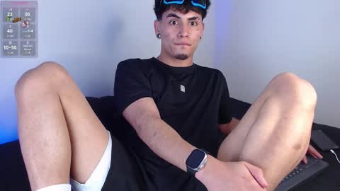 Snapshot of liam_ruiz_ chatting on October 10, 2:39 am Liam online show from October 10, 2:39 am