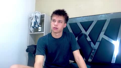 liam_york online show from March 22, 5:00 am