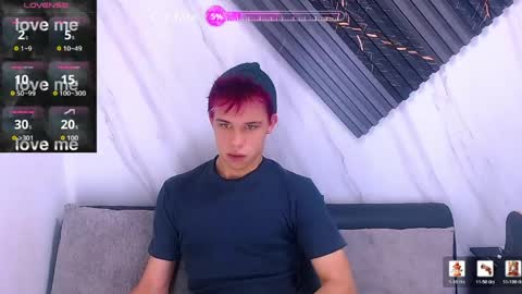 liam_york online show from April 22, 2:35 pm