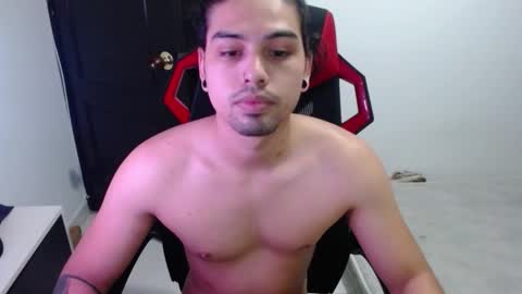 liamrides online show from November 30, 1:01 am