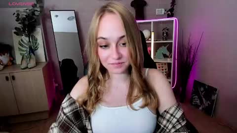 Liana online show from June 9, 2:00 am