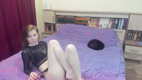 lianamiller88 online show from November 22, 2:15 pm