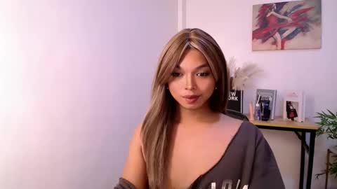 CALL ME LIANNA online show from June 4, 9:43 pm