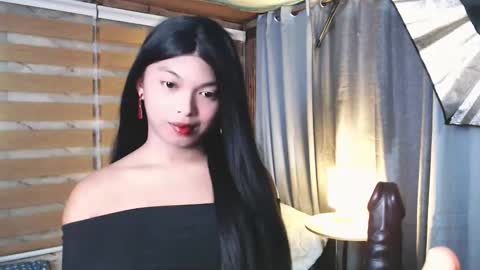 CALL ME LIANNA online show from March 21, 2:22 pm