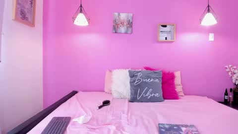 liapinket online show from May 6, 12:55 pm