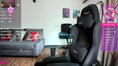 LiaQuinn online show from September 11, 1:34 pm