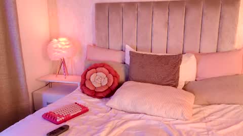 Liora online show from July 20, 10:11 pm