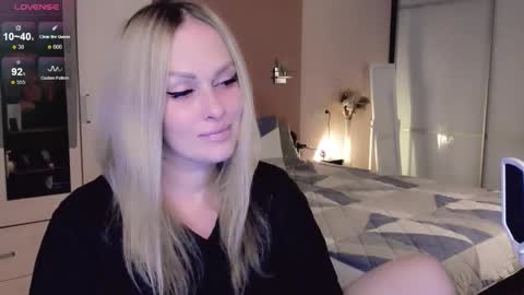 Libby online show from October 25, 2:28 pm