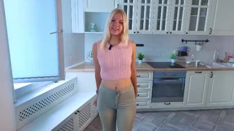 Im Monica online show from July 25, 1:25 am