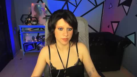 Hey My name is Lida online show from July 5, 9:38 am