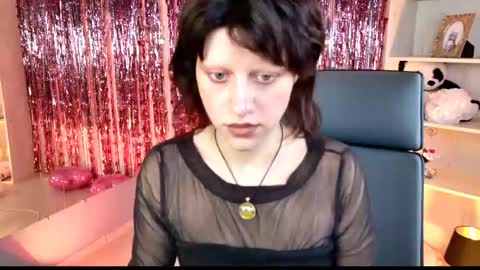 Hey My name is Lida online show from May 24, 9:05 am
