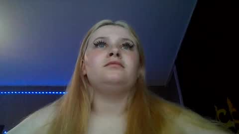 light_lunaa online show from July 7, 6:12 pm