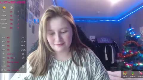 light_lunaa online show from January 10, 4:45 pm