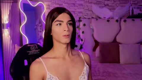 LIHIAN online show from February 20, 12:29 pm