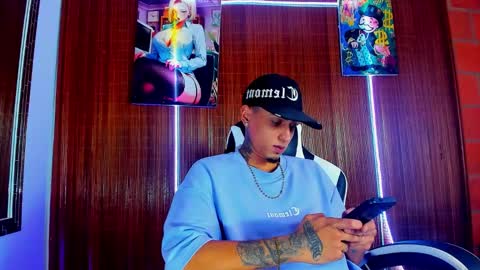 Daniel online show from February 6, 9:39 pm