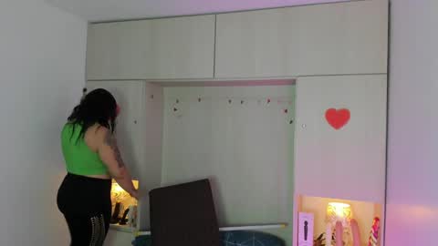         online show from March 10, 11:34 am