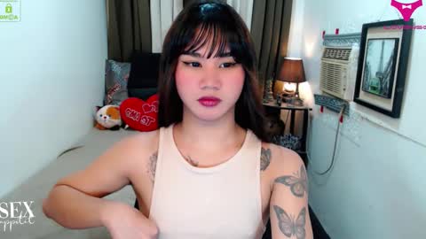 LILY online show from December 14, 2:40 am