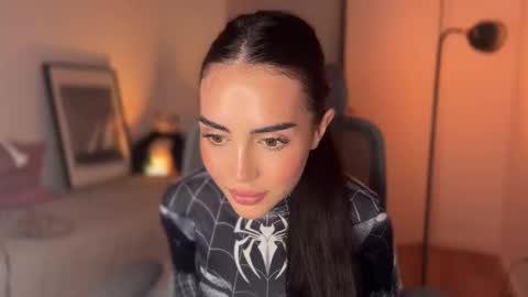 Gabriela online show from November 14, 7:27 pm