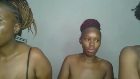 lil_meg online show from February 1, 8:28 pm