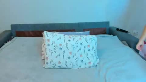 lil_tiffani online show from July 20, 11:34 am
