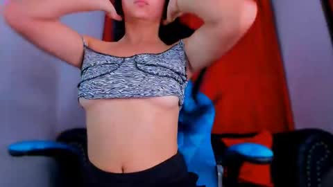 Snapshot of lila_pinky chatting on October 22, 2:08 pm L I L A online show from October 22, 2:08 pm