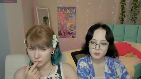 Lili online show from May 13, 4:16 pm