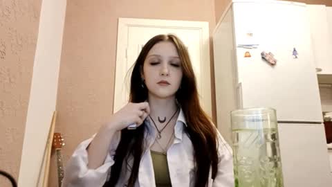 lilaheckenberg online show from March 6, 2:49 pm