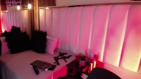 Lila online show from December 19, 5:07 am