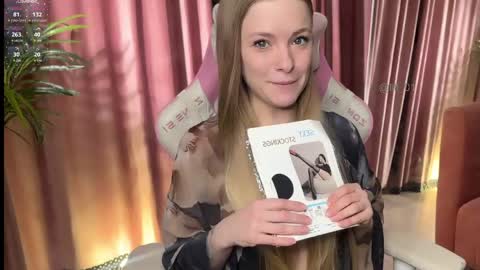 Lili online show from March 8, 11:36 am